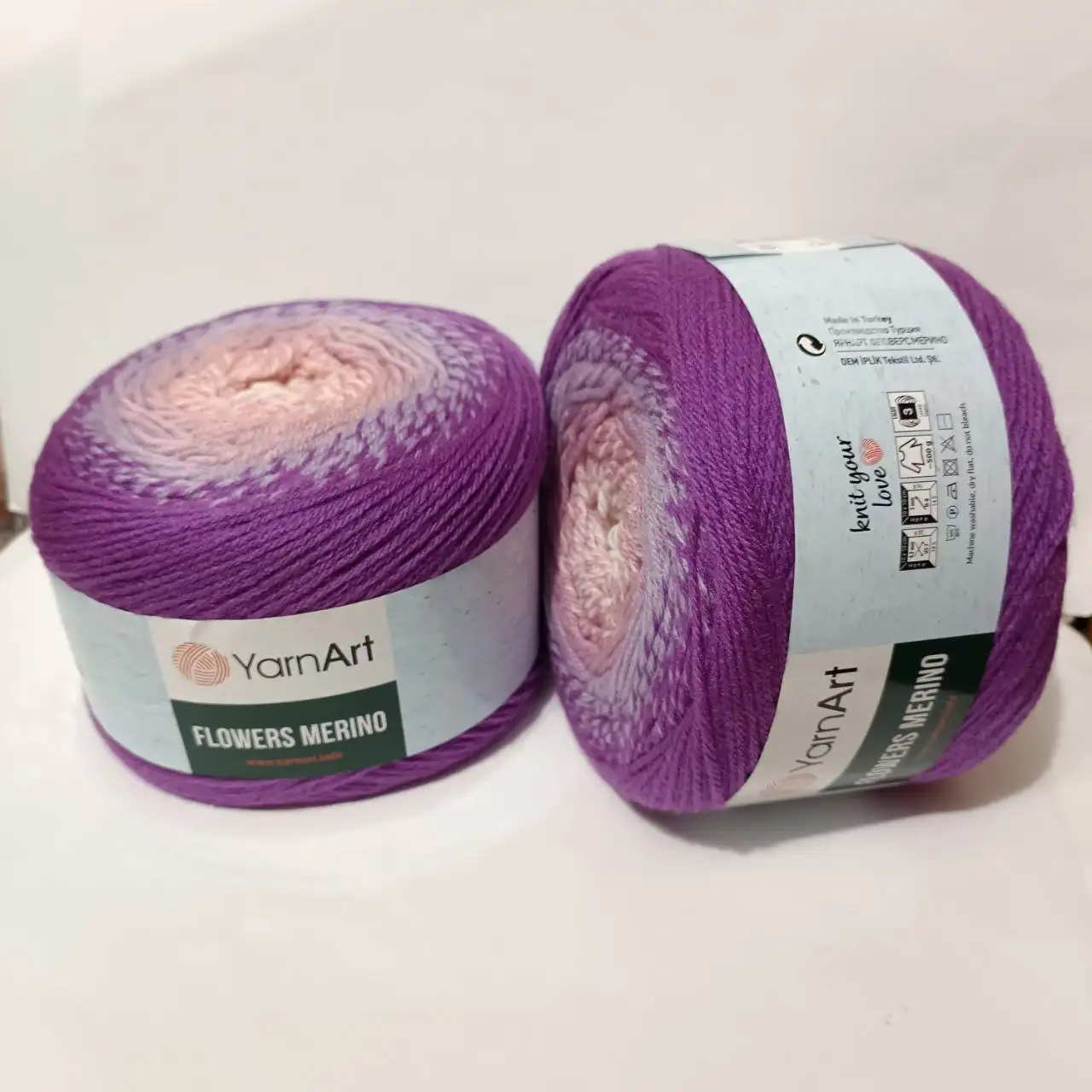 Yarnart Flowers Merino 531
