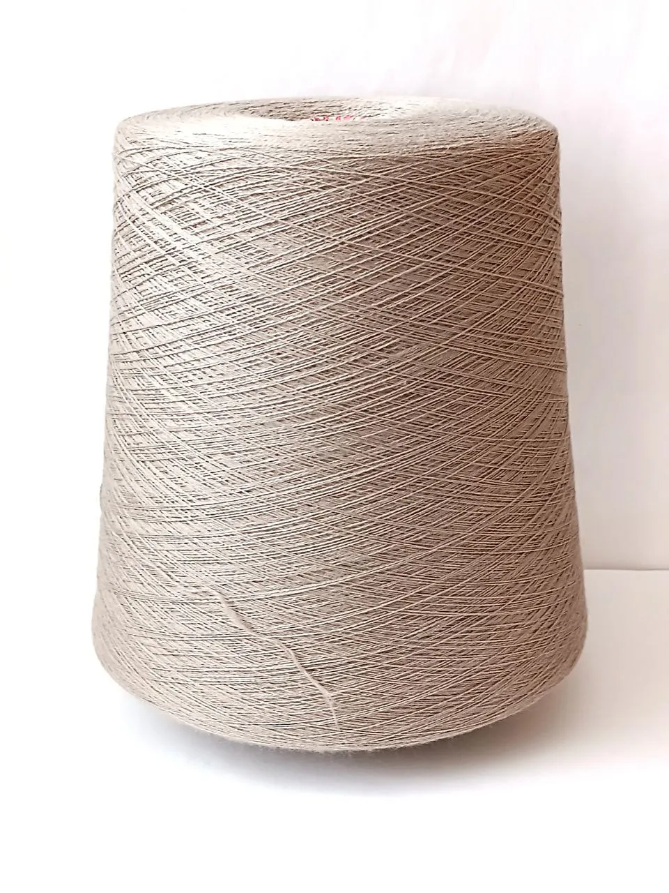 Італійська бобінна пряжа Australia E. Miroglio #664 Світло бежевий